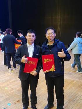 和辅导员合影 (2) 和辅导员合影 (2)